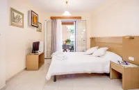 Rouchotas Apartments - Pet-friendly