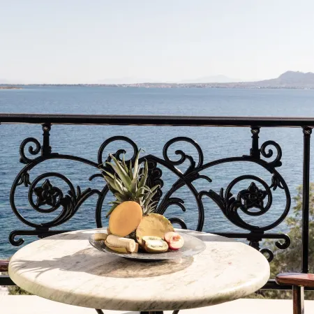 Dionysos Hotel