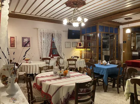 Meliteion Traditional Hotel Отели в г. Aspraggeli