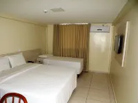 Via Mar Praia Hotel Hotel dekat Aruana beach