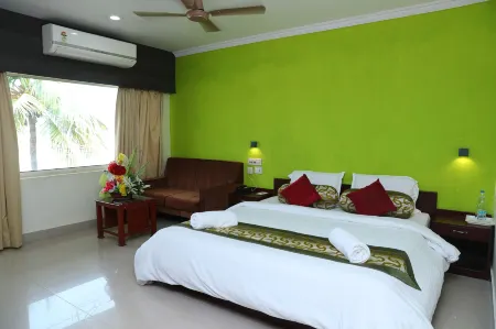 Hotel River Bay