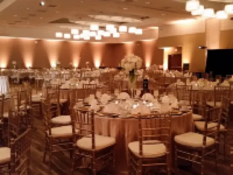 アイホテルアンドイリノイコンファレンスセンター シャンペーンのホテル