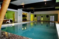 Hotel Clermont - piscine