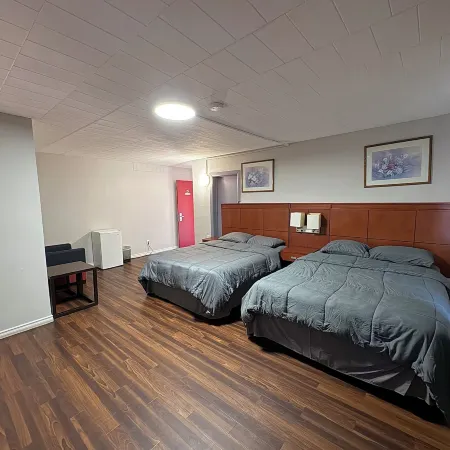 Advance Inn