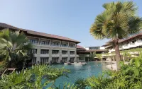 The Singhasari Resort Batu - piscina