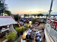 Lodge Hôtel & Spa les Voiles du Grand Large Hotels in Beynost