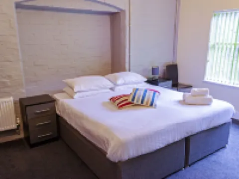 Potbank Hotels near Staffordshire University