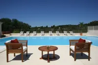 Lagrange Vacances le Domaine de Bourgeac