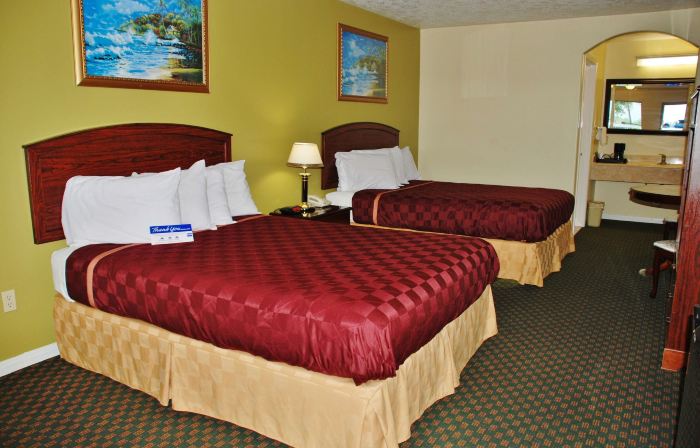Americas Best Value Inn & Suites Hempstead