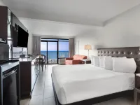 Captain's Quarters Resort Hotels near Myrtle Waves