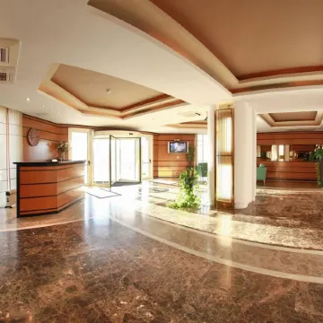 Monte Carlo Palace Rooms