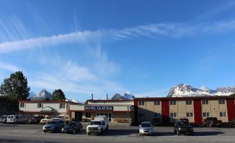 Glacier Hotel