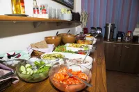 Hotel Aakenus - breakfast