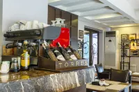 Ambassador Hotel - Bar