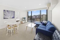 Macquarie Waters Boutique Apartment Hotel