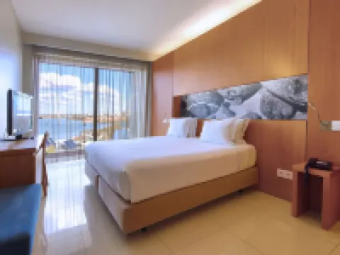 Agua Hotels Riverside Hotels in Lagoa