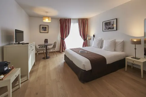 Cerise Chatou Hotels in Chatou