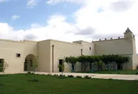 Masseria San Polo Hotels in Squinzano
