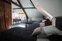 Le moulin de la Follaine, gîte et chambres d'hôtes Hôtels à : Azay-sur-Indre