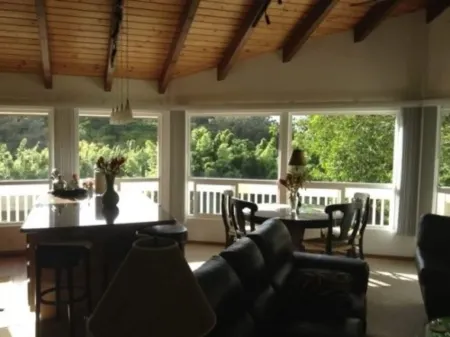 Bamboo Valley Inn Отели рядом с достопримечательностью «Ahimsa Sanctuary Farm»