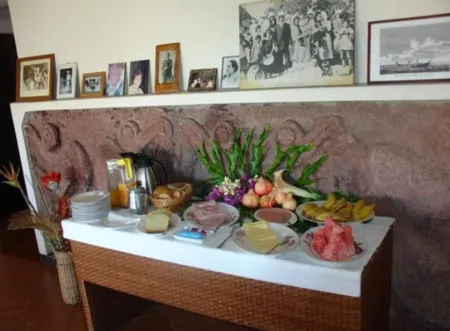 Hotel Victoria Отели в г. Остров Пасхи