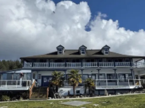 The Lund Resort at Klah ah Men Hotels in qathet