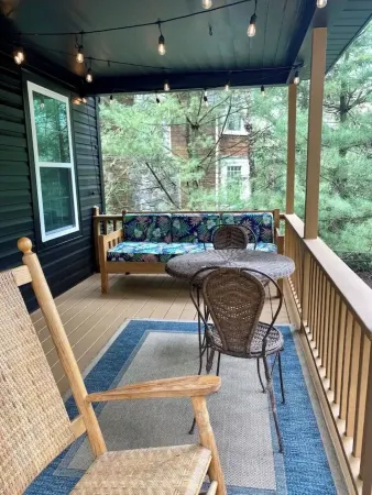 Cozy all season cabin w/ private boathouse & dock!