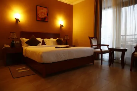 耶阿弗利國際酒店