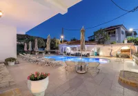 Denise Studios and Apartments - Family