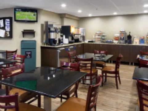 Aspen Select Hotels in Rochester