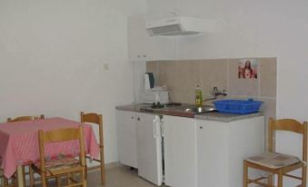 Apartments Boguvila -