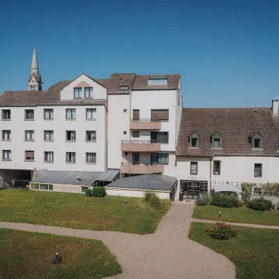 Hôtel Henry II Beaune Centre Hotels near Beaune Train Station
