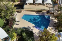 Peninsular Beachfront Resort - Resorts
