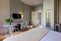 La Villa Beaupeyrat - Apparthôtels de Charme Dans bâtisse de caractère