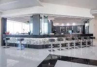 Grand Blue Beach Hotel - 5-Star