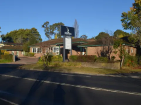 Deer Park Motor Inn Armidale Hotels in Armidale