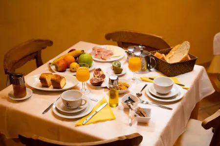 Hotel Rural Mas Fontanelles Отели в г. Оніл