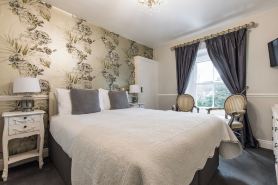 The Mount Pleasant Hotel