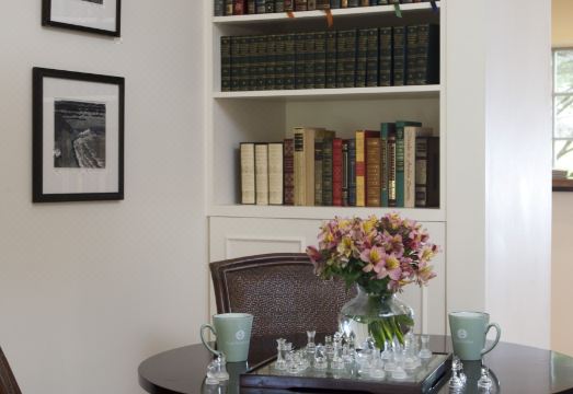 실 코브 인의 아늑한 내부 모습