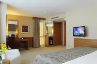 Demora Hotel