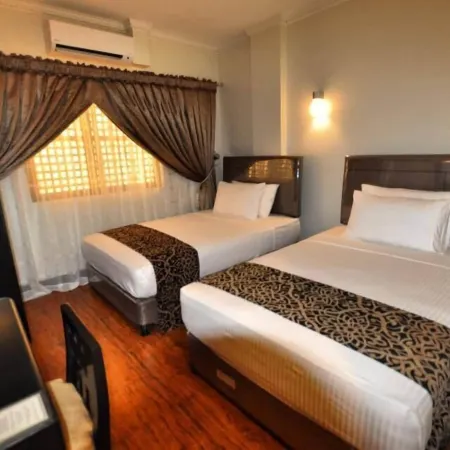 West Loch Park Hotel Vigan