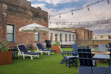 Hotel Hardware Отели рядом с достопримечательностью «Dayton Historical Depot Museum»