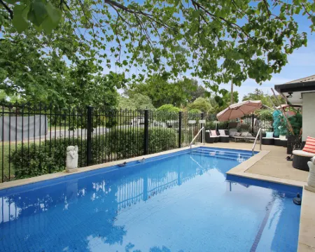 Beechworth on Bridge Motel Hotels in Beechworth