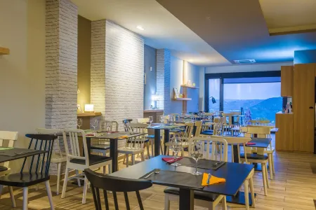 O balcón da Ribeira Отели в г. Cerreda