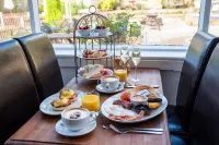 The Family Tree - breakfast