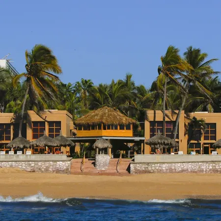 Villas El Rancho Green Resort