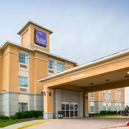 Sleep Inn & Suites University
