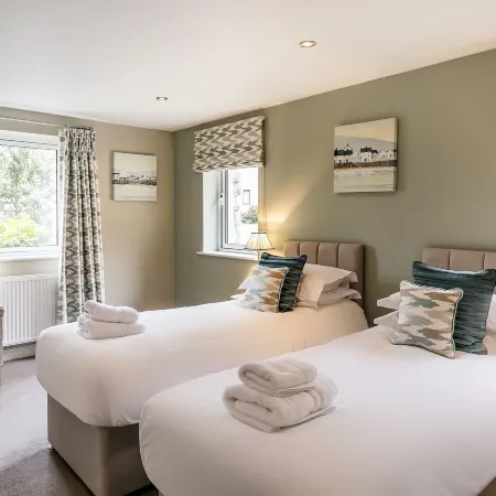 The Townhouses @ Carus Green