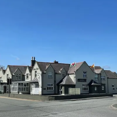 The Valley Hotel, Anglesey Hotels near South Stack Lighthouse