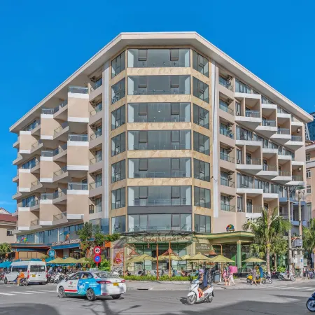 Cocorico Da Nang Beach Hotel Отели рядом с достопримечательностью «My Khe Pagoda»